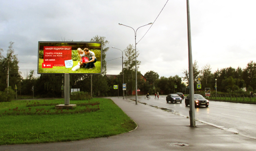 реклама на щите на ул. Архитектора Данини, 40 м от ул. Ломоносова, сторона Б