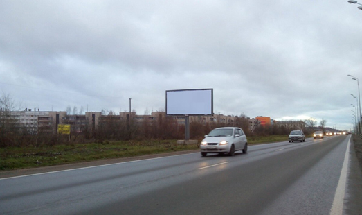 реклама на щите на Петербургском ш., перед поворотом на Кокколевскую ул.