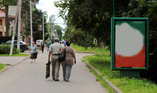реклама на сити-форматах на ул. Заводская, 29, детский сад Сказка, пешеходная зона, сторона А