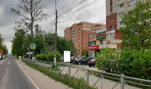 Сити-формат в посёлке Тельмана на подъезде к городу Колпино, д. 9; у пешеходного тротуара, напротив ТЦ Сорока; cторона А