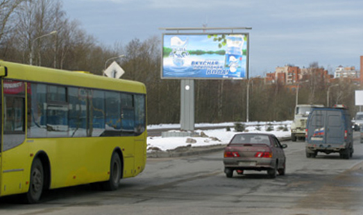 Билборд на Кронштадтском шоссе/ улица Адмирала Грейга (разделительная полоса), сторона А