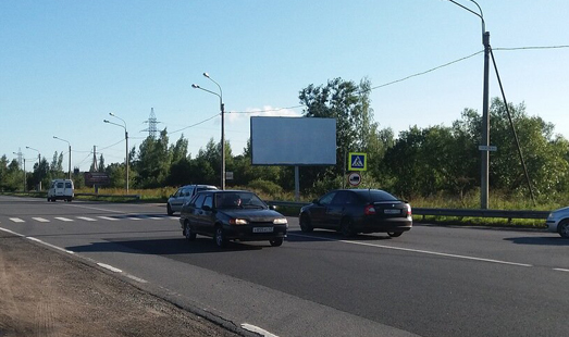 реклама на щите на ул. Александра Матросова, поворот из Коммунара на Павловск, сторона А