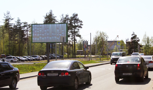 Билборд на ул. Дмитрия Кожемякина, д.2А, универсам Магнит, парковка, пешеходный переход, светофор, сторона Б