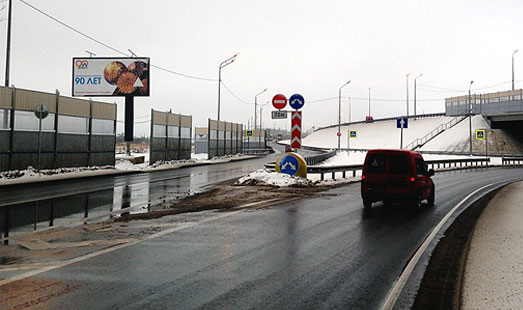 Билборд на Киевском шоссе, 32 км 400 м, cторона Б - в СПб