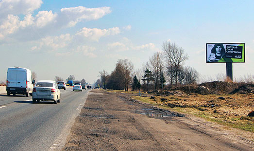 Щит на Московском шоссе, 671 км 800 м (34 км, 200 м); cторона А - из СПб