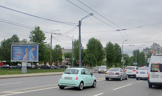 Билборд на Белградской ул. / Фучика ул., Белградский мост; cторона Б