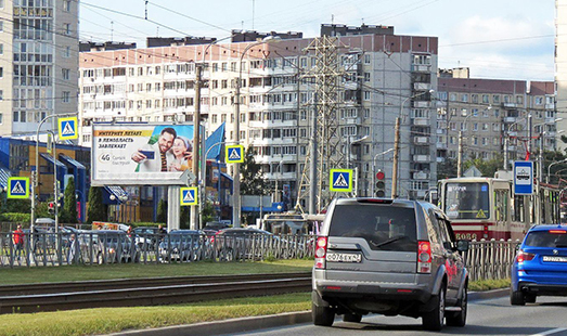 Билборд на Стародеревенской ул. 34 к.1, напротив / Камышовая ул.; cторона Б