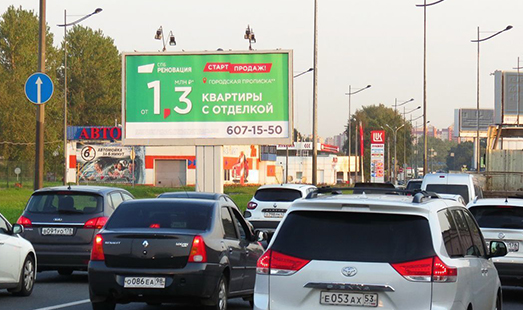 Билборд на Витебском пр. / Рощинская ул. 48 В; cторона А2 (из центра)