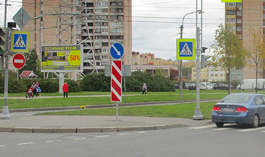 Щит на Маршала Захарова ул. / Десантников ул., д. 24, напротив; cторона Б