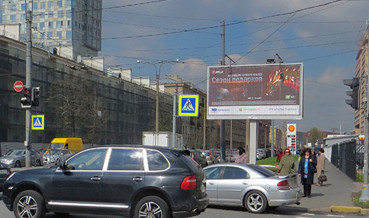 Щит на Юрия Гагарина пр., д. 11, напротив / Кузнецовская ул.; cторона А