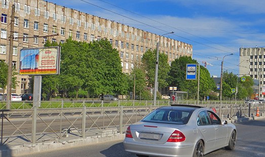 Щит на Бухарестской ул., д. 22; cторона Б