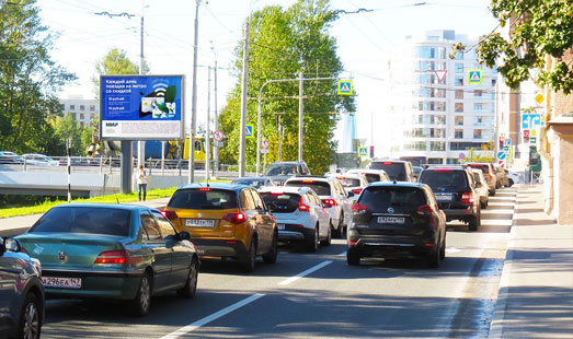 Реклама на ситиборде на Ждановской улице, напротив д. 41; мост Бетанкура; cторона Б