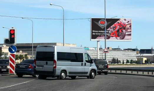 Реклама на цифровом билборде на Свердловской наб., Свердловский сад; cторона А