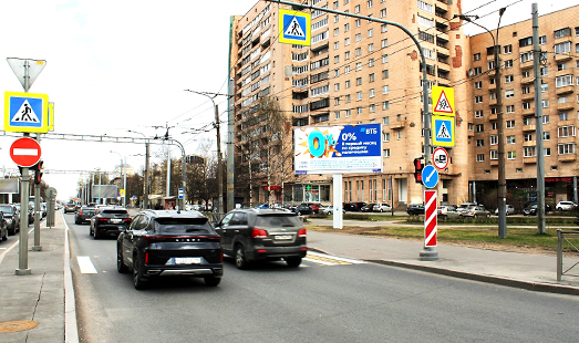Реклама на цифровом билборде на Гражданском проспекте; проспект Непокорённых, д. 16, к. 1В; cторона А (из центра)