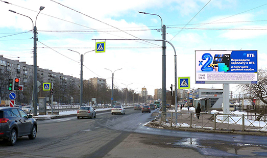 реклама на цифровом билборде на улице Руставели; напротив проспекта Просвещения; cторона А (из центра)