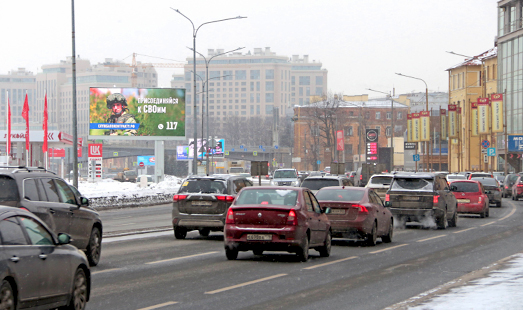 Диджитал билборд на Выборгской наб. 55 к. 5, напротив, пересечение с ул. Александра Матросова; cторона Б (из центра)