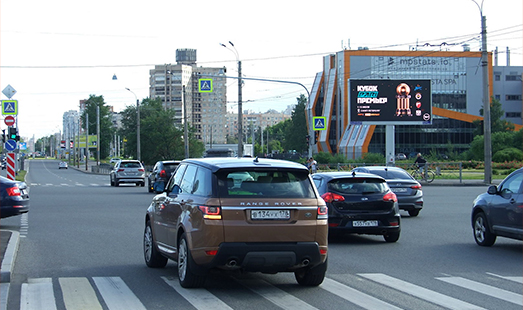 Диджитал билборд на Гражданском пр-те, 101, напротив, пересечение с пр. Луначарского; cторона А (в центр)