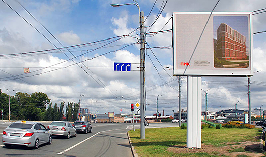 Пример размещения рекламы на цифровом ситиборде на улице Чапаева; пересечение с улицей Рентгена; cторона А